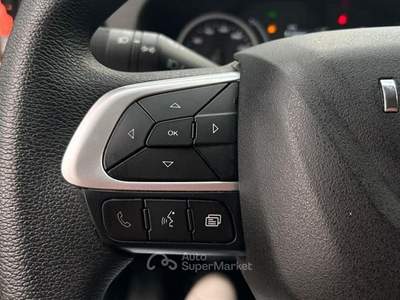 Iveco Daily 35C  2.3 PL-RG Cabinato CON SPONDA IDRAULICA Bianco usata Galbiate