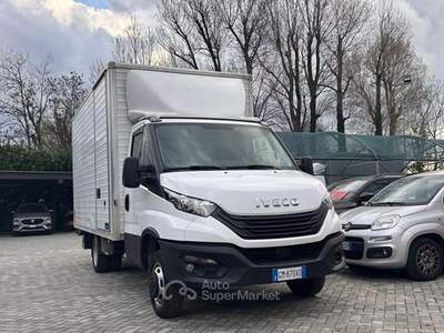 Iveco Daily 35C 2.3 PL-RG Cabinato CON SPONDA IDRAULICA Bianco usata Galbiate Iveco Daily 35C 2.3 PL-RG Cabinato CON SPONDA IDRAULICA Bianco usata Galbiate