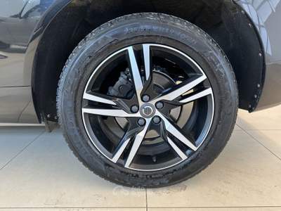 Volvo XC60 2.0D D3 R-design - AUTOCARRO!!! Nero usata Forlì