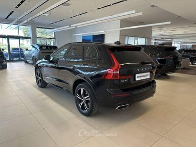 Volvo XC60 2.0D D3 R-design - AUTOCARRO!!! Nero usata Forlì