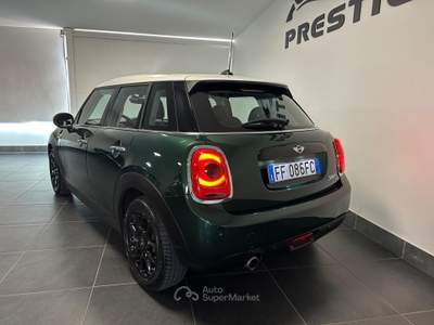 MINI Clubman COOPER D 1.5 AUTOMATICA 116CV PRONTA CONSEGNA usata Anzio