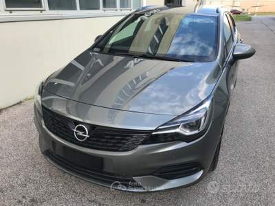 Opel Astra S&S AT9 Sports Tourer 2 usata Cento