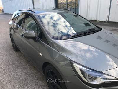 Opel Astra S&S AT9 Sports Tourer 2 usata Cento