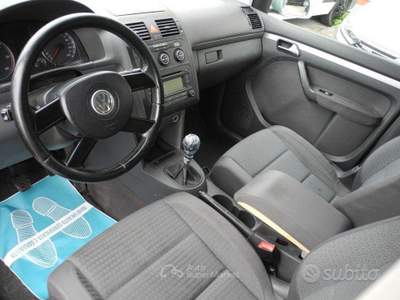 Volkswagen Touran -AUTOCARRO 5 POS usata Mantova