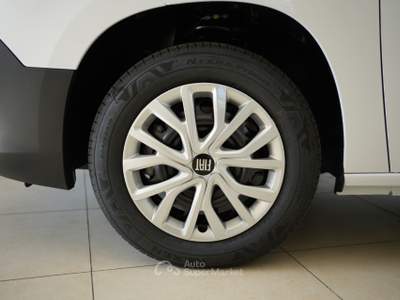 Fiat Doblò 1.5 BlueHdi 130CV AT8 Combi N1 Bianco usata Pozzuoli