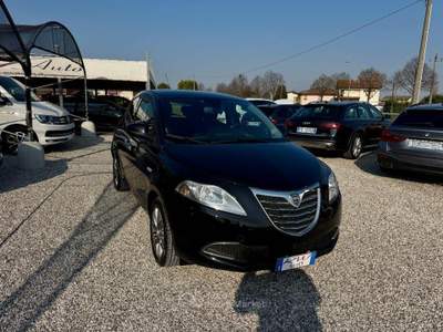 Lancia Ypsilon 1.2 69 CV 5 porte S&S Silver Nero usata Ponte di Piave