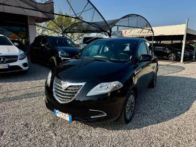 Lancia Ypsilon 1.2 69 CV 5 porte S&S Silver Nero usata Ponte di Piave