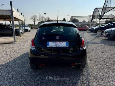 Lancia Ypsilon 1.2 69 CV 5 porte S&S Silver Nero usata Ponte di Piave