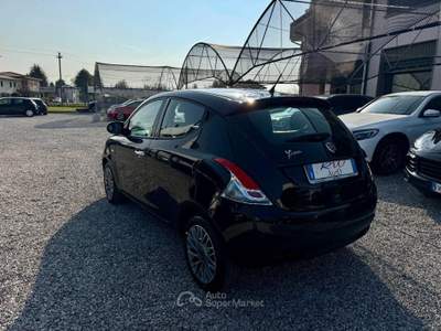 Lancia Ypsilon 1.2 69 CV 5 porte S&S Silver Nero usata Ponte di Piave