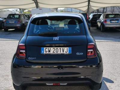 Fiat 500e 500 Passion Berlina Nero usata Sirolo