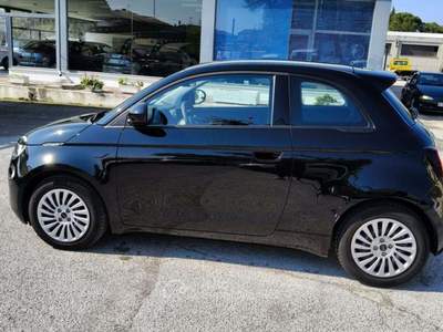 Fiat 500e 500 Passion Berlina Nero usata Sirolo