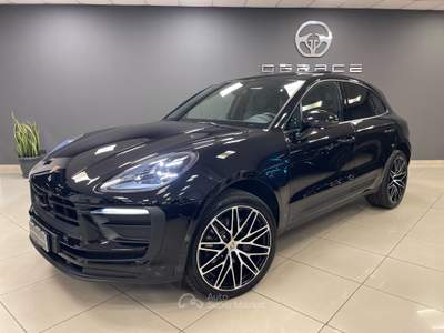 Porsche Macan 2.0 PDK 265cv Nero usata Gioia Tauro