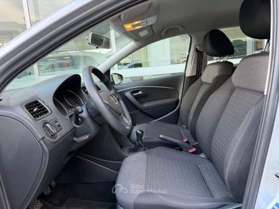 Volkswagen Polo 5p 1.0 mpi Comfortline 60cv OK NEOPATENTATI Argento usata Cesano Maderno