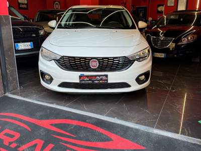 Fiat Tipo T-Jet 120CV 5 porte Lounge Bianco usata Giugliano in Campania