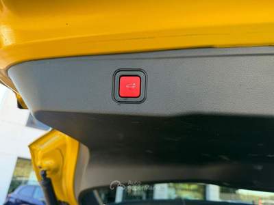 Jeep Avenger PROMO ATTIVA 36 MESI DI GARANZIA Giallo usata Formia