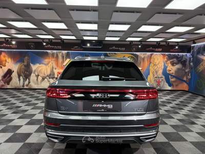 Audi Q8 286 CV quattro tiptronic (307) Grigio usata Calenzano