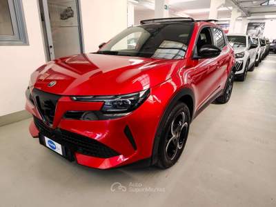 Alfa Romeo Junior Junior 1.2 Ibrida Speciale 145cv edct6 Rosso usata Torino