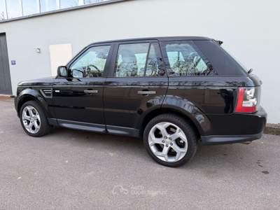 Land Rover Range Rover Sport 3.0 tdV6 SE auto MOTORE NUOVO Nero usata Cremona