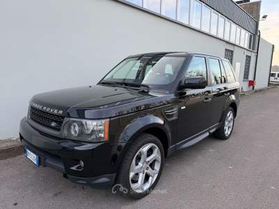 Land Rover Range Rover Sport 3.0 tdV6 SE auto MOTORE NUOVO Nero usata Cremona