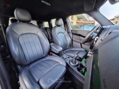 MINI Cooper 2.0 SD Countryman 190cv Boost 2018 Bianco usata Cerignola