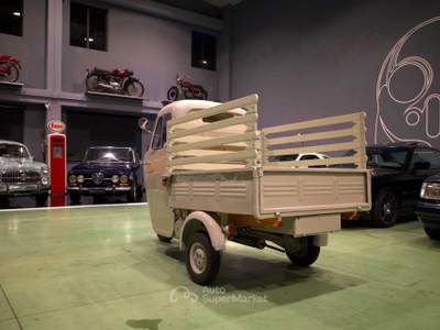Piaggio Ape Perfetto in igni sua parte Beige usata Crespina Lorenzana