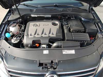 Volkswagen Passat Quattro Blu/Azzurro usata Pordenone