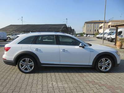 Audi A4 A4 V 2016 Allroad business 218cv s-tronic my16 Bianco usata Medolla