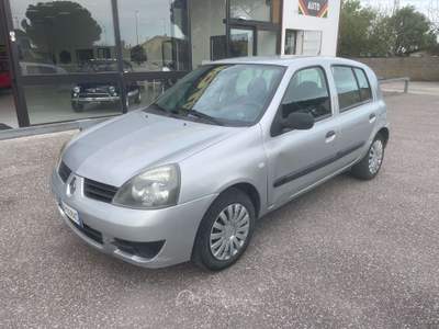 Renault Clio Clio II Storia 5p 1.2 Confort Gpl x Neopatentati Argento usata Ravenna