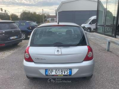 Renault Clio Clio II Storia 5p 1.2 Confort Gpl x Neopatentati Argento usata Ravenna