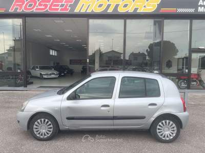Renault Clio Clio II Storia 5p 1.2 Confort Gpl x Neopatentati Argento usata Ravenna