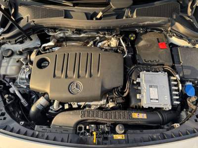 Mercedes-Benz Classe B B 200 d Automatic Executive Bianco usata Aquino