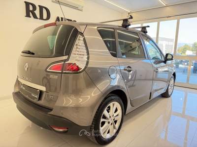 Renault Scénic Scenic 1.5 dCi 110CV Limited automatica Grigio usata Pistoia