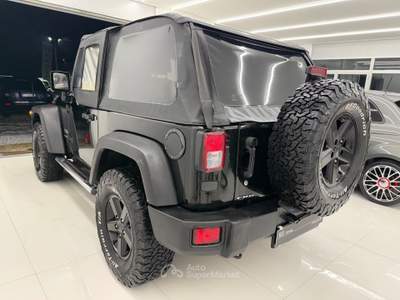 Jeep Wrangler 2.8 Unlimited CRD DPF Sport cabrio Totale Black Nero usata Pistoia