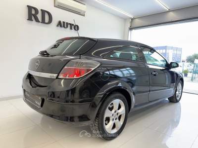 Opel Astra GTC 1.7 CDTI Nero usata Pistoia