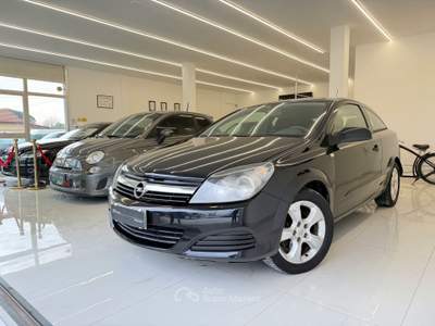 Opel Astra GTC 1.7 CDTI Nero usata Pistoia