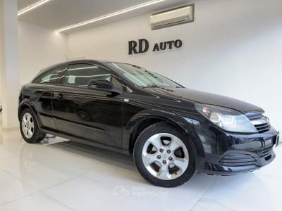 Opel Astra GTC 1.7 CDTI Nero usata Pistoia
