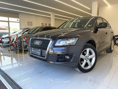 Audi Q5 Advanced quattro 170cv s-tronic Unico proprietario automatica Nero usata Pistoia