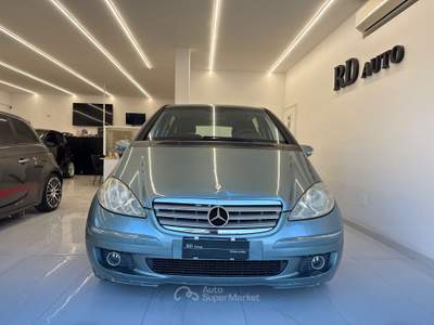 Mercedes-Benz Classe A Mercedes - Benz A 200 Avantgarde 136cv Grigio usata Pistoia
