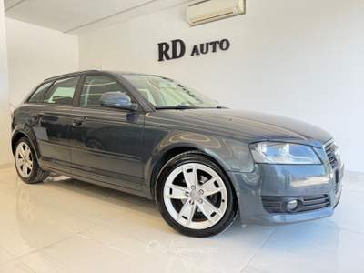 Audi A3 Sportback 1.6 TDI 105cv Attraction ok neopatentati Grigio usata Pistoia