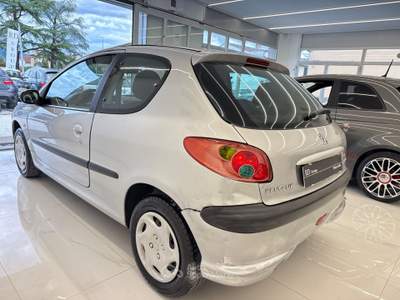 Peugeot 206 5p 1.4 hdi X-Line okneopatentati Grigio usata Pistoia