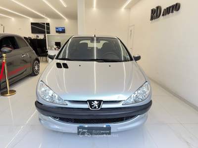 Peugeot 206 5p 1.4 hdi X-Line okneopatentati Grigio usata Pistoia