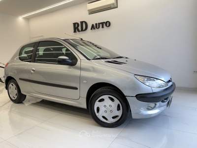Peugeot 206 5p 1.4 hdi X-Line okneopatentati Grigio usata Pistoia