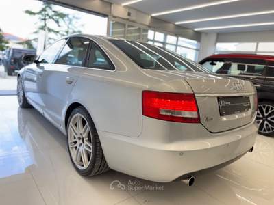 Audi A6 3.0 V6 TDI 240CV berlina quattro tiptronic Nero usata Pistoia