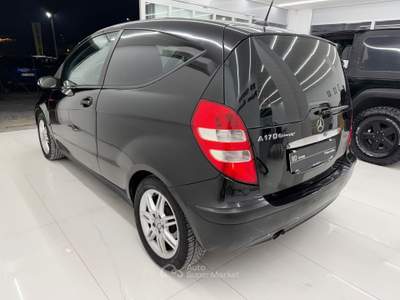 Mercedes-Benz Classe A Mercedes Benz A170 Avantgarde coupè Auto GPL Nero usata Pistoia