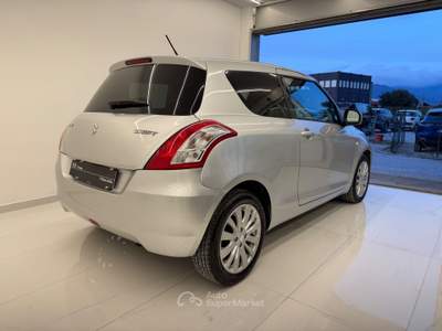 Suzuki Swift 3 porte GL Top Argento usata Pistoia