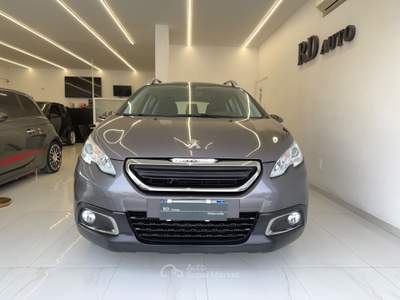 Peugeot 2008 1.2 VTi Active ok neopatentati Grigio usata Pistoia