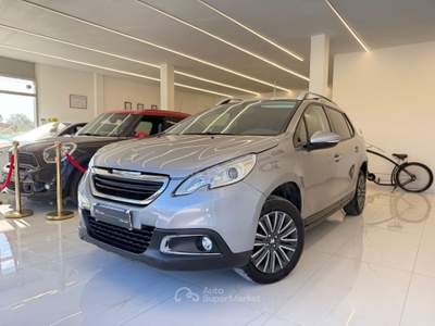 Peugeot 2008 PureTech 82CV Active ok neopatentati Grigio usata Pistoia