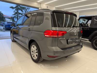 Volkswagen Touran DSG IVA 7 posti Grigio usata Pistoia