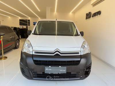 Citroen Berlingo 1.6 Blue-HDi Business L1 iva esposta 3 Posti Bianco usata Pistoia