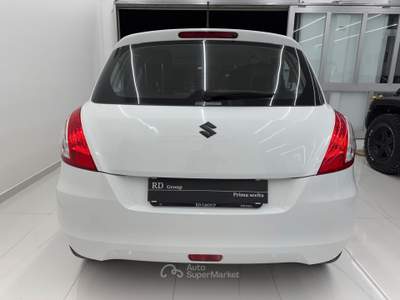 Suzuki Swift 1.2 5 porte B-Easy neopatentati euro6B Bianco usata Pistoia
